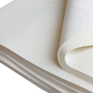 Weiße Bodenmatte aus Polyester-Vliesstoff mit PE-Folie